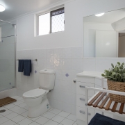 spacious modern Bathroom | Prestige Holiday Homes